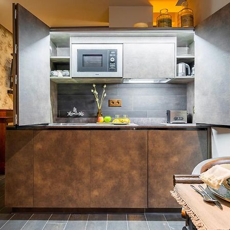 Suite Opium Den By Justine Apartments Apartamento Turistico En Madrid Rio Exterior photo